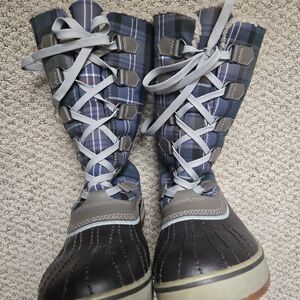 Sorel Women's Snow Boots Size 9